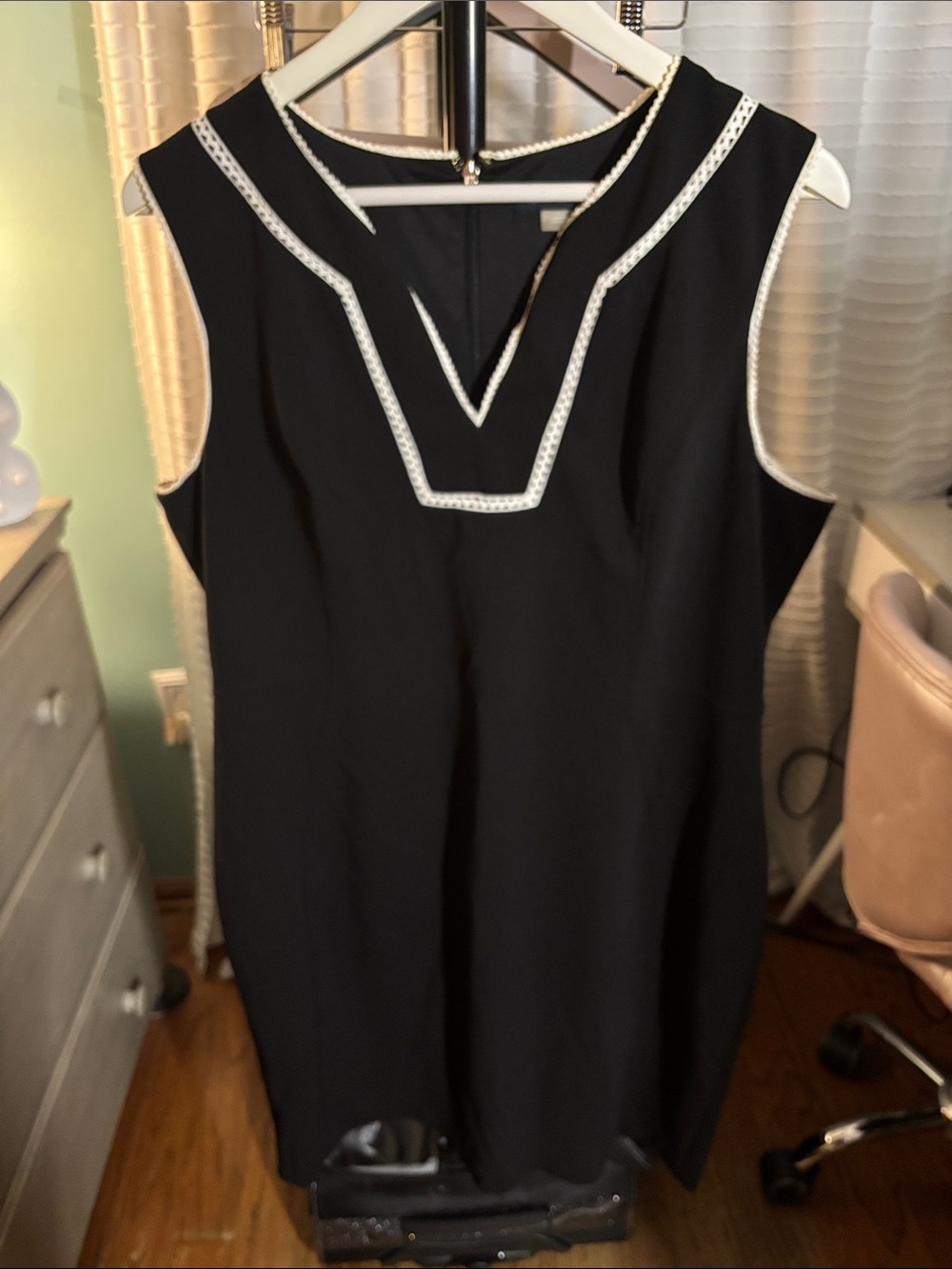 Tommy Hilfiger Black Sleeveless Shift Dress with White Trim